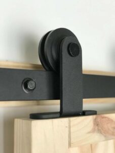Bb05 Classic Black Tracks And Rollers